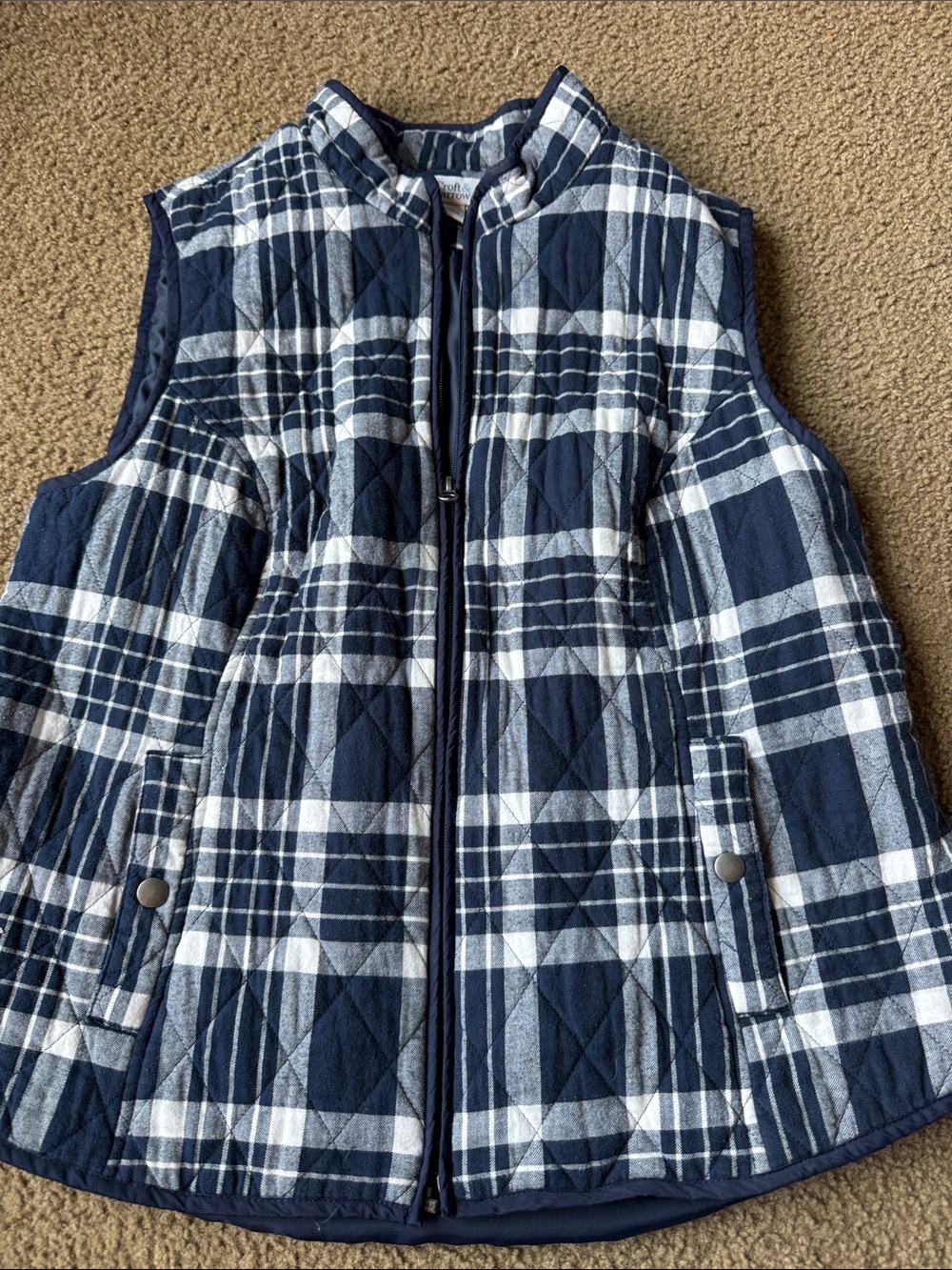 croft & barrow Navy and White Plaid Quilted Vest size Large